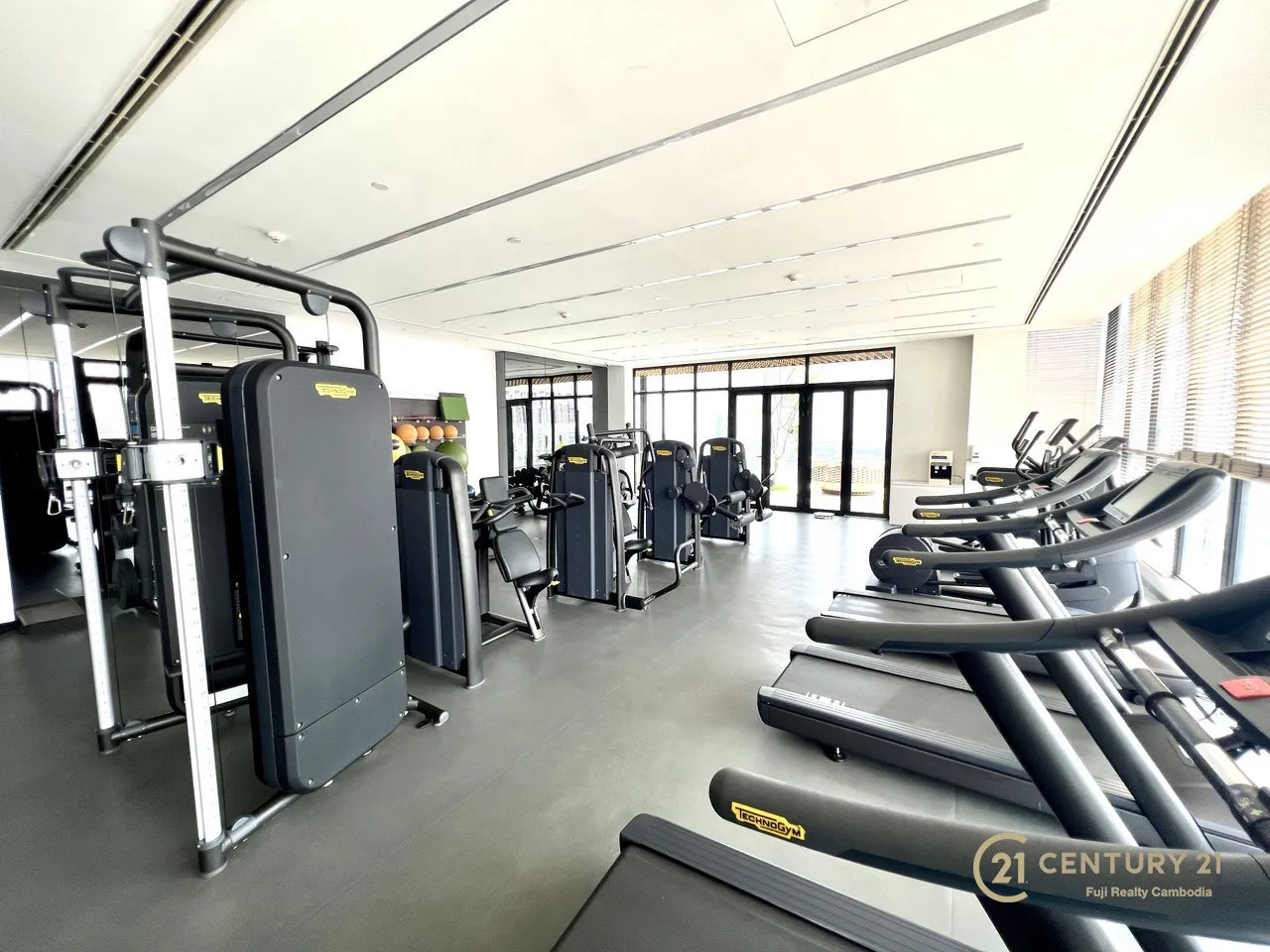Condo-2-Chambres-Entierement-Meuble-a-Vendre-a-Skylar-by-Meridian-02
