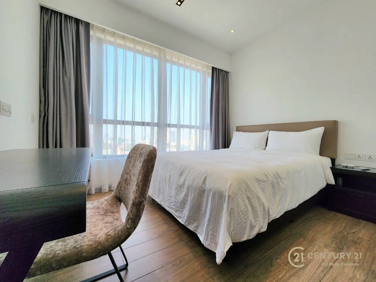 Condo-2-Chambres-Entierement-Meuble-a-Vendre-a-Skylar-by-Meridian-08