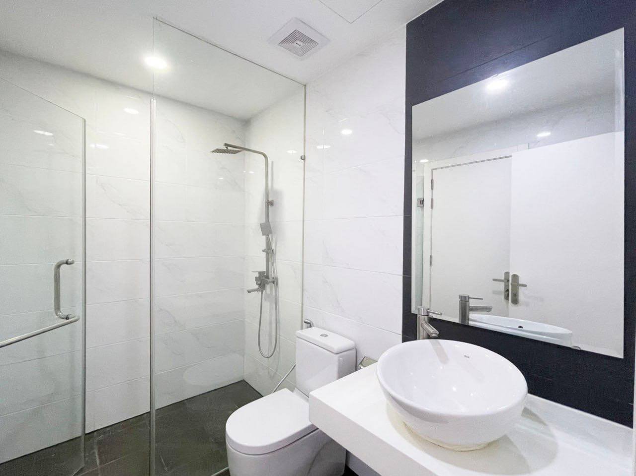 Condo-J-Tower-1-Chambre-a-Vendre-Sud-BKK1-Phnom-Penh-Salles-de-Bains