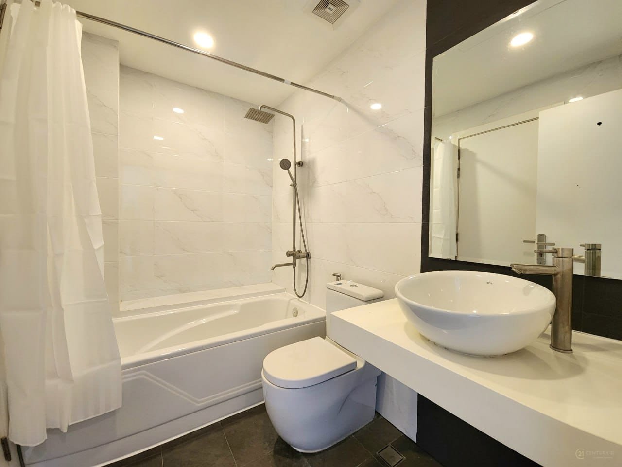 Condo-Meuble-1-Chambre-a-BKK1-05