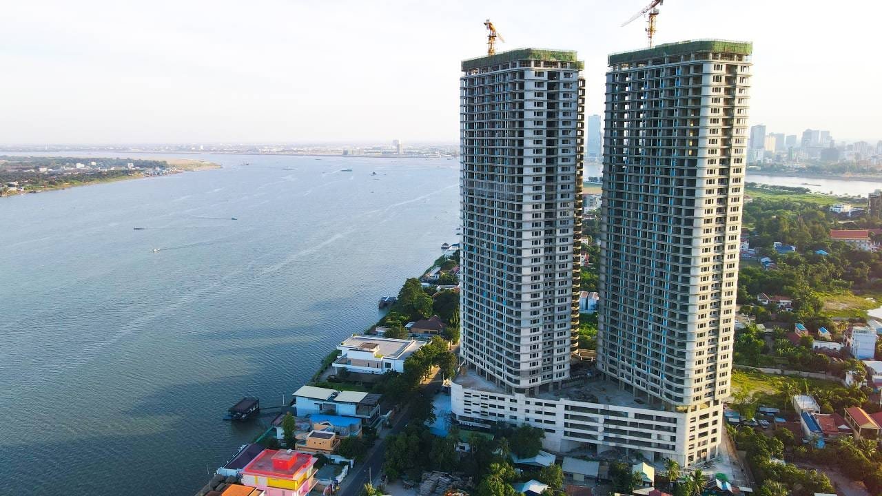 La-Vista-One-Phnom-Penh-Construction