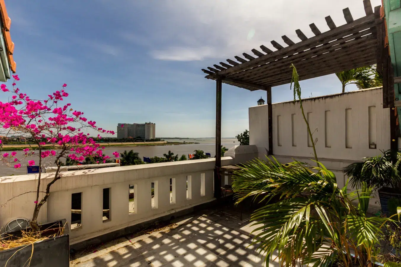 Phnom-Penh-Appartement-Duplex-Style-Art-Deco-a-Vendre-17