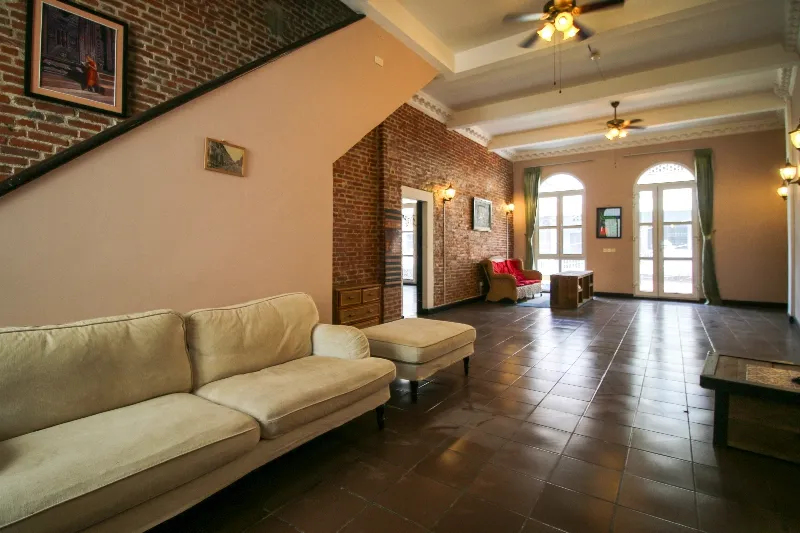 Phnom-Penh-Maison-Coloniale-a-Vendre-5-Chambres-Riverside