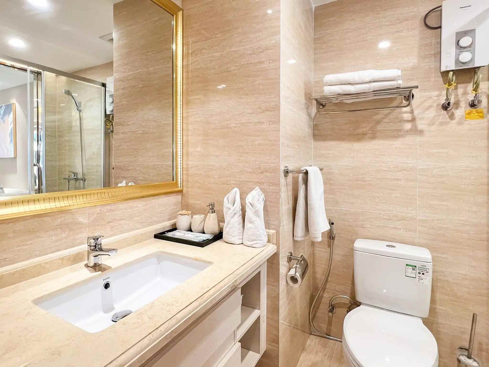 Star-City-Phnom-Penh-Salles-de-Bains