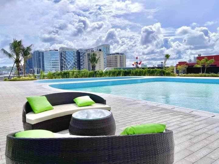 Vue-Piscine-Prince-Golden-Bay-Sihanoukville-2