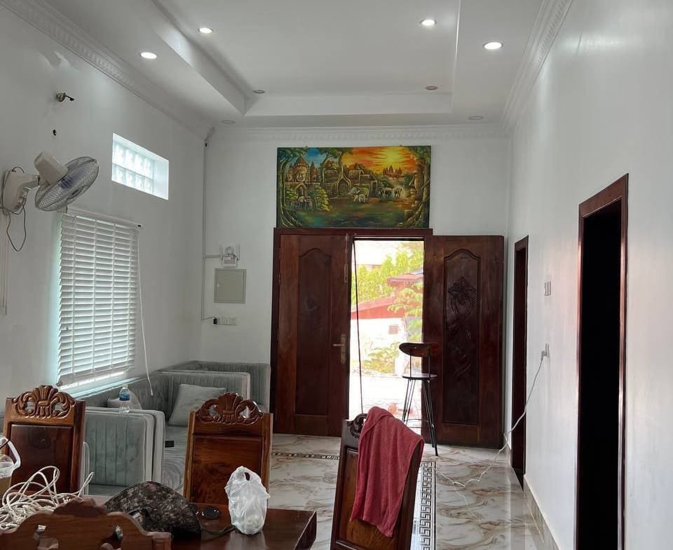 Maison-à-louer-dans-le-quartier-de-Svay-Dangkum-03