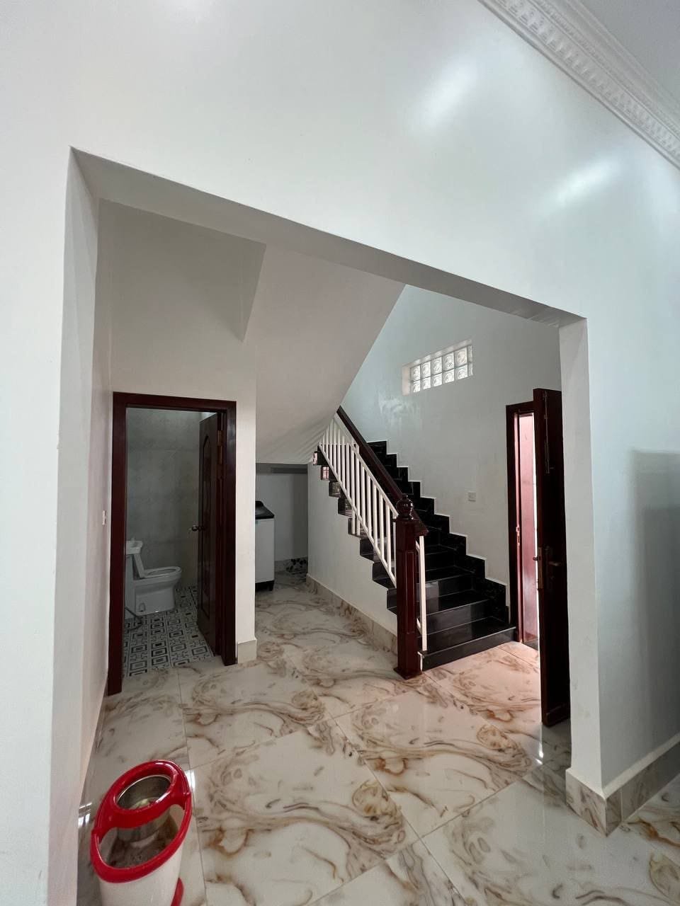 Maison-à-louer-dans-le-quartier-de-Svay-Dangkum-05