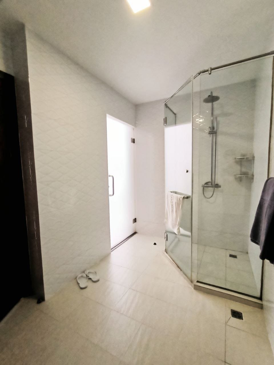 Spacieux-appartement-1-chambre-à-louer-08