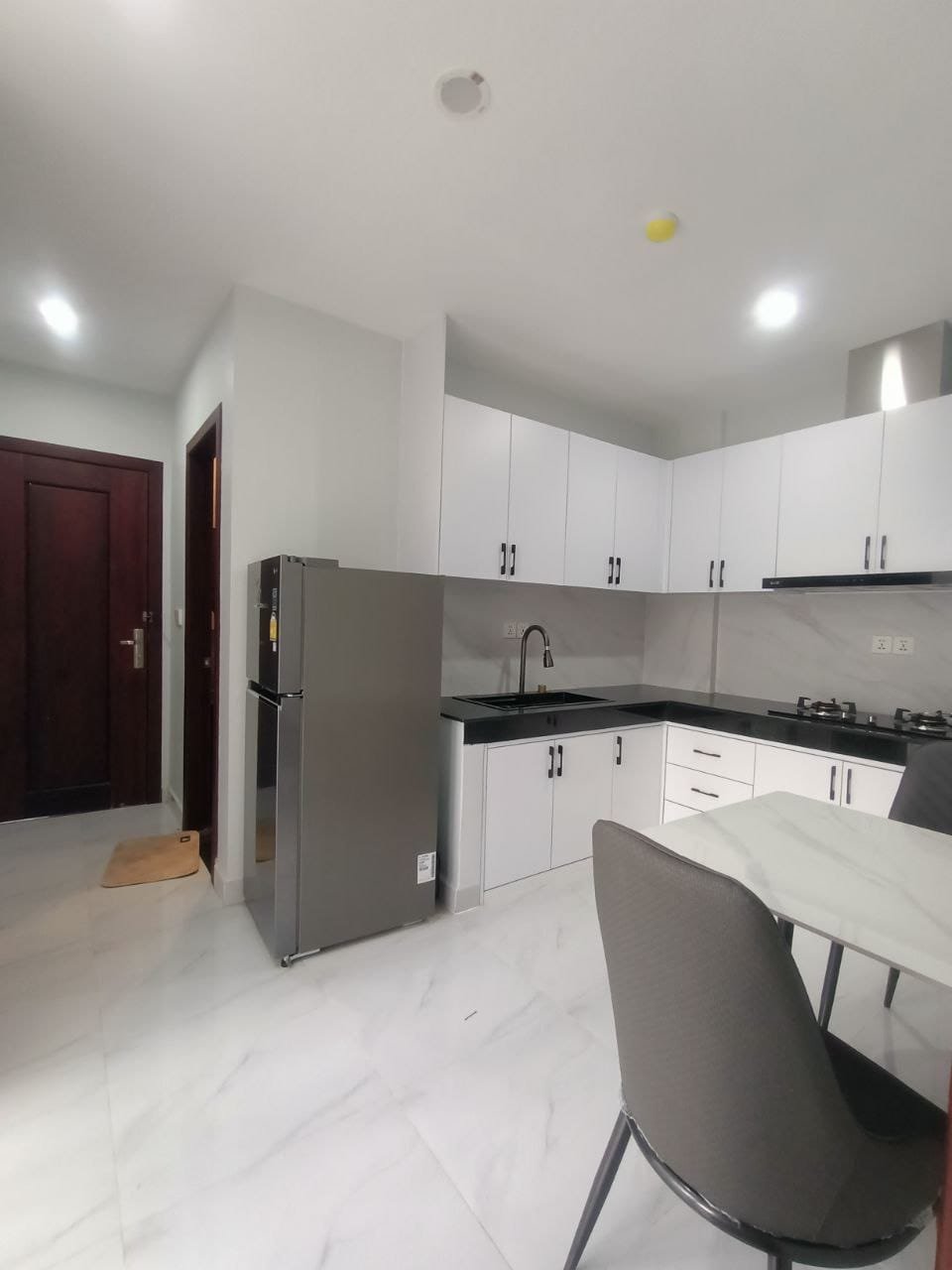 Un-bel-appartement-nouvellement-construit-à-louer