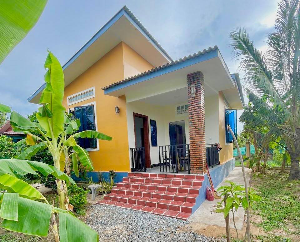 Villa 2 Chambres et Jardin à Louer à Kampot