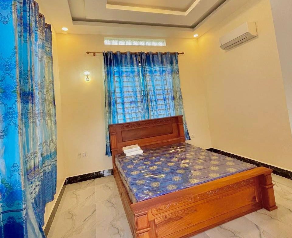 Villa 2 Chambres et Jardin à Louer à Kampot