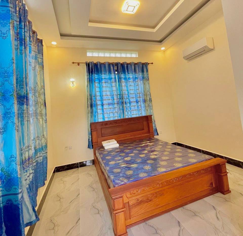 Villa 2 Chambres et Jardin à Louer à Kampot