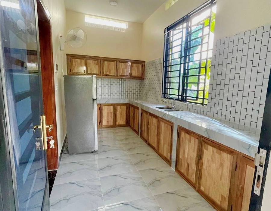 Villa 2 Chambres et Jardin à Louer à Kampot