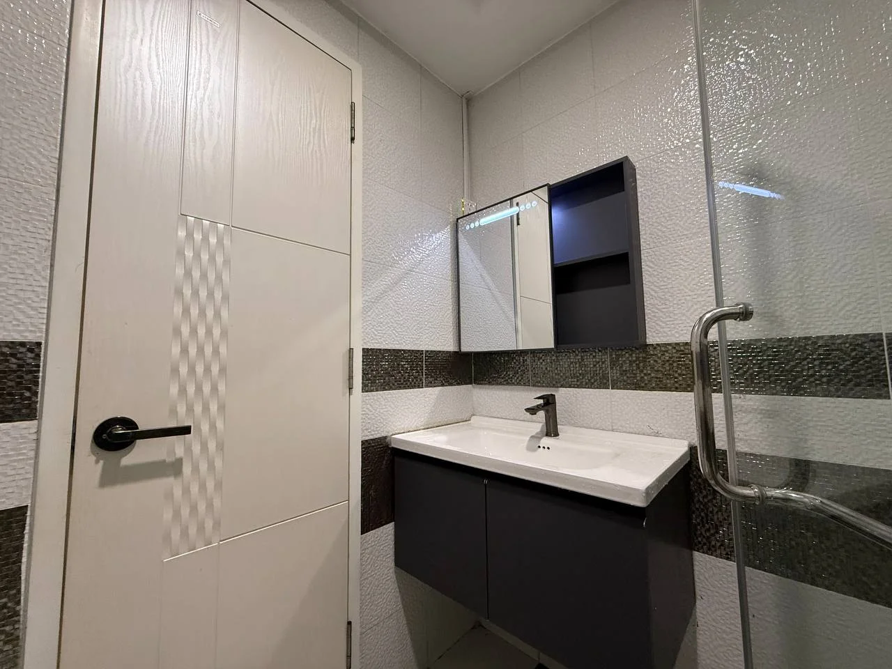 Appartement 1 Chambre Meublé à Vendre à L BTK2 Phnom Penh